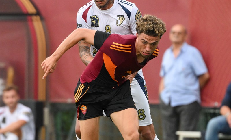 Leipzig advance for El Aynaoui as Roma consider Rios