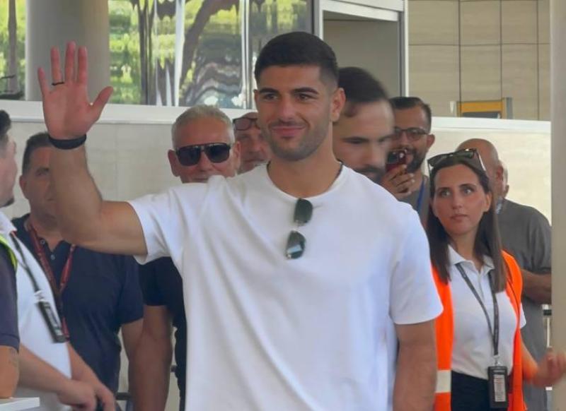 Koulierakis arrives at Ciampino ahead of Wales training camp
