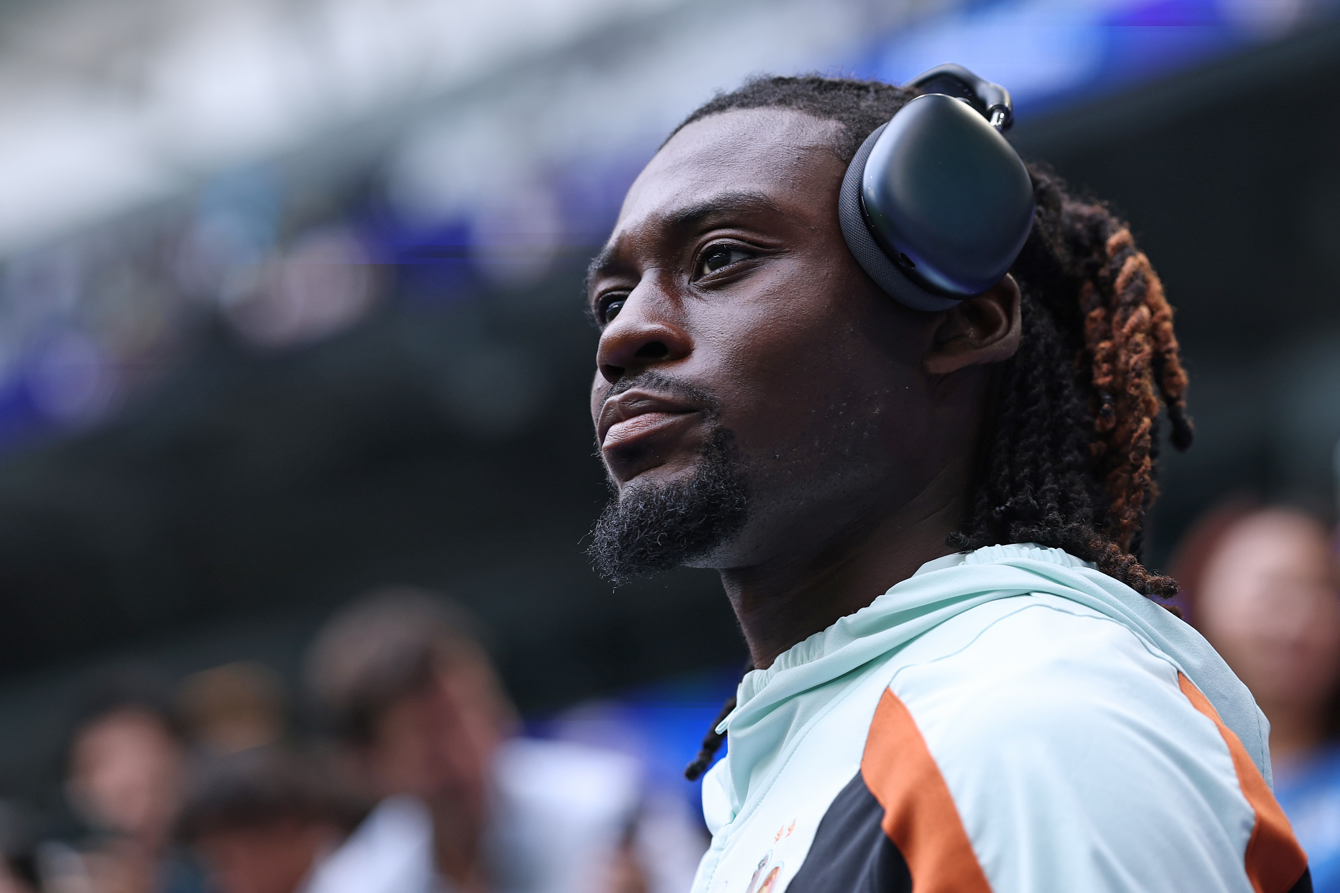 Roma draw up midfield alternatives as Manchester United circle Koné