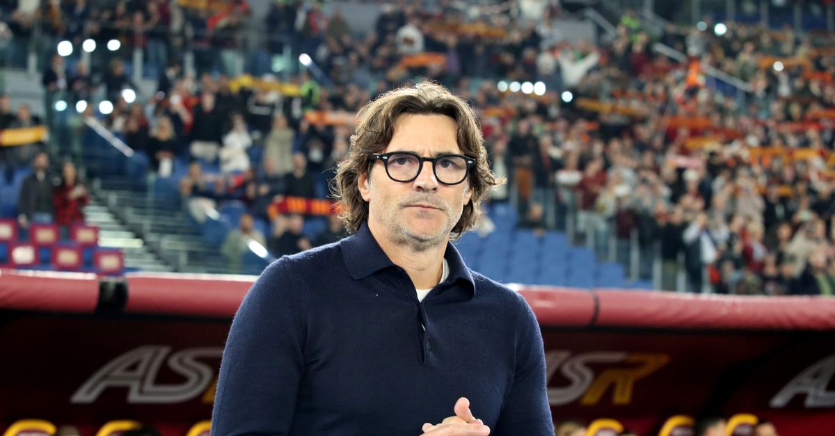 Fiorentina coach Vanoli praises Roma after heavy defeat