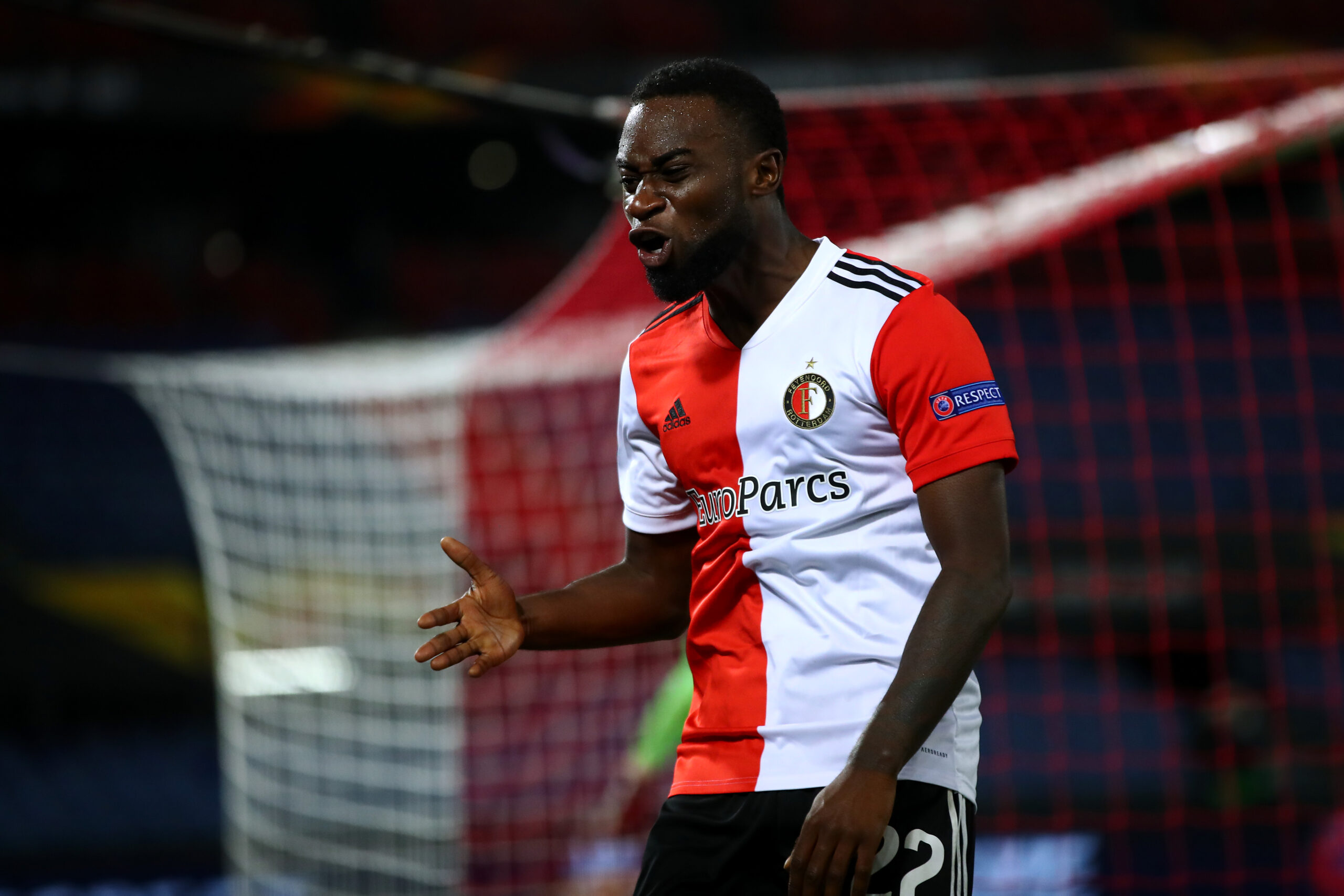 Feyenoord open talks over Geertruida replacement