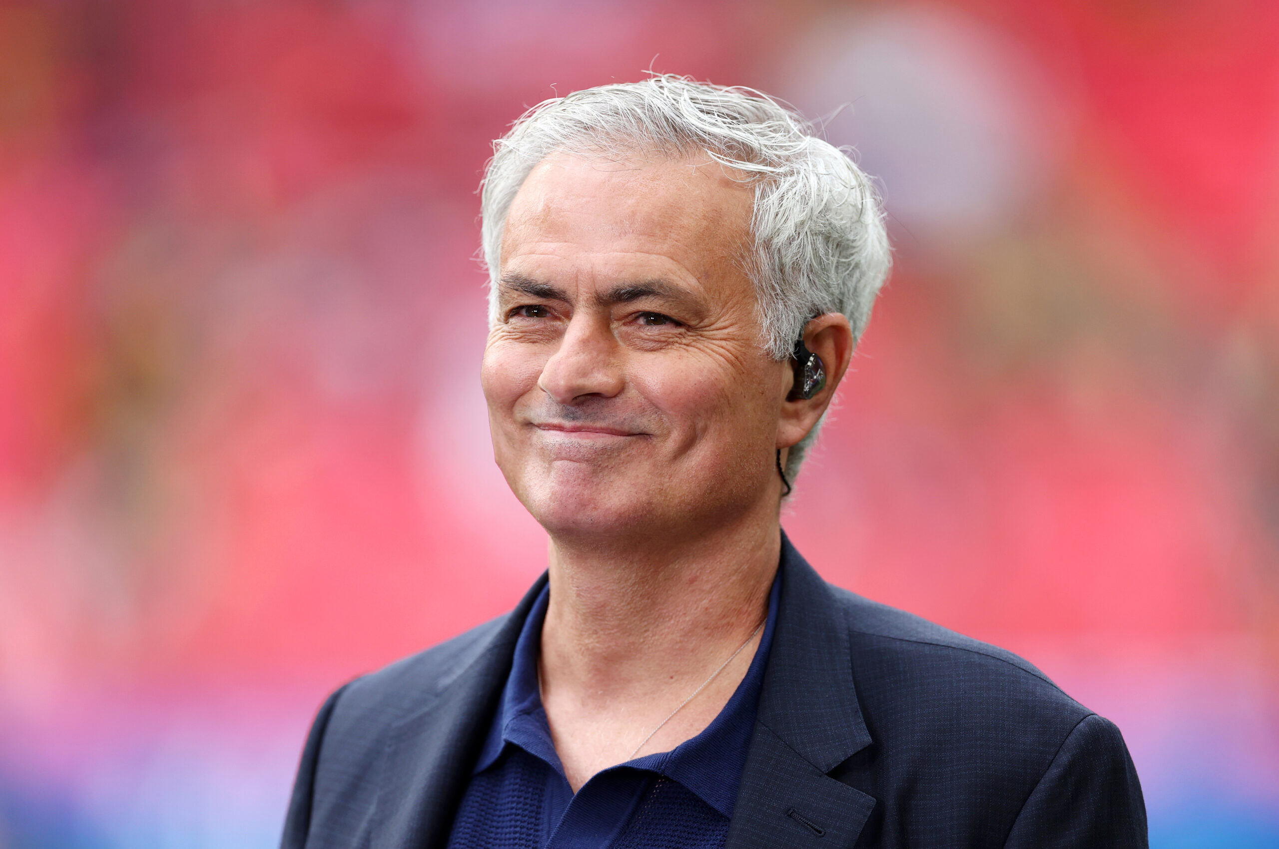 Mourinho: Roma is my home, I wish I could embrace every fan