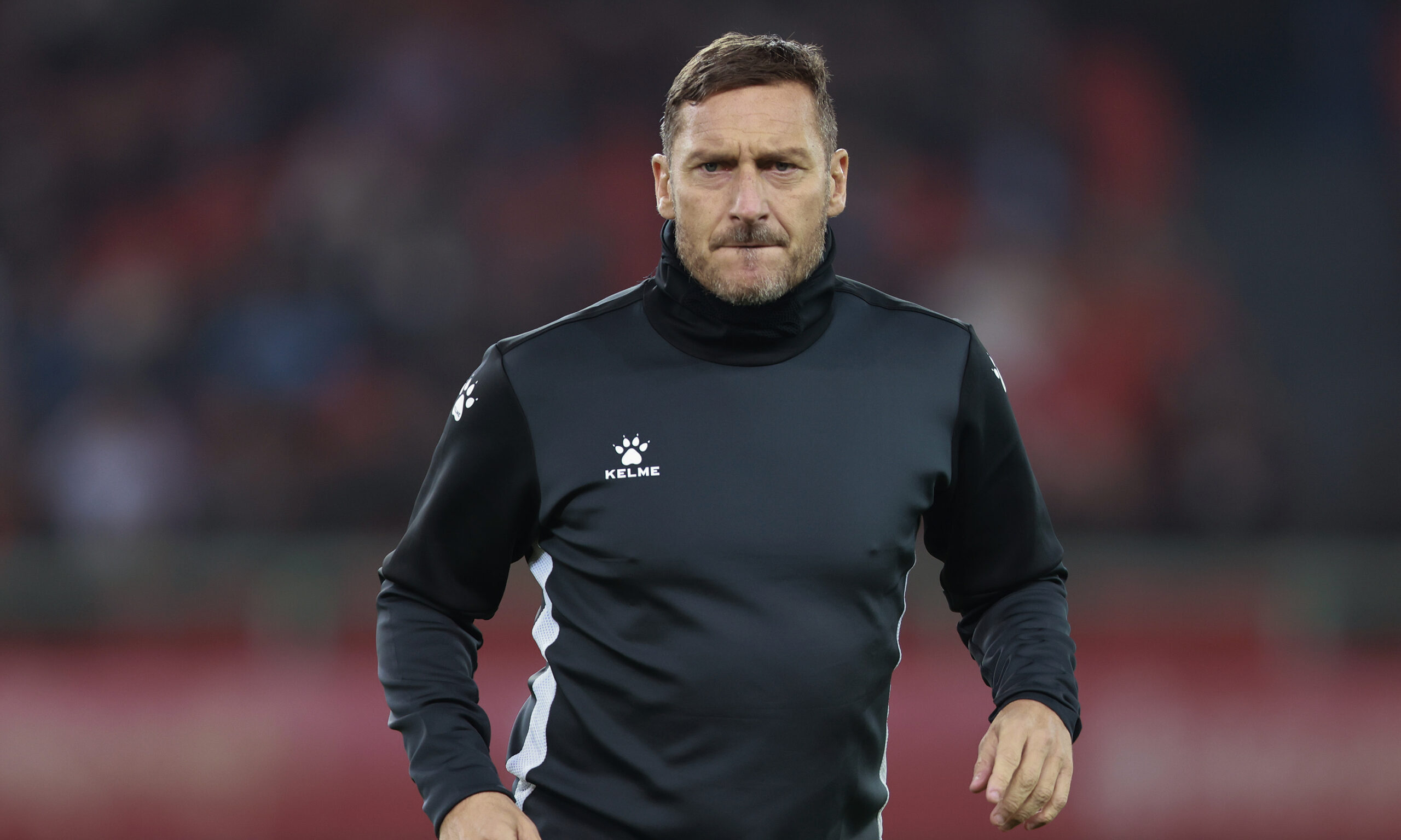 Totti return to Roma remains distant as dispute over shirt royalties deepens