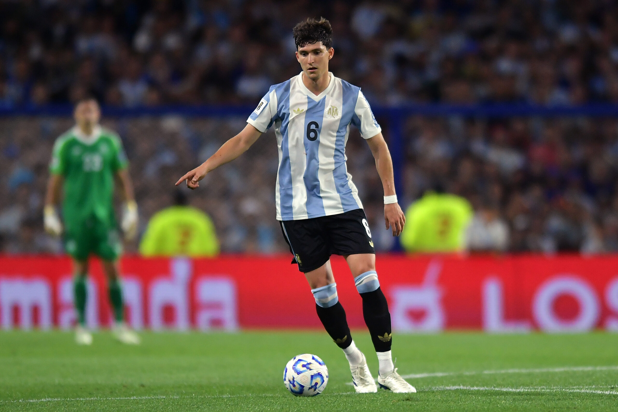 Roma accelerate pursuit of Balerdi with opening offer