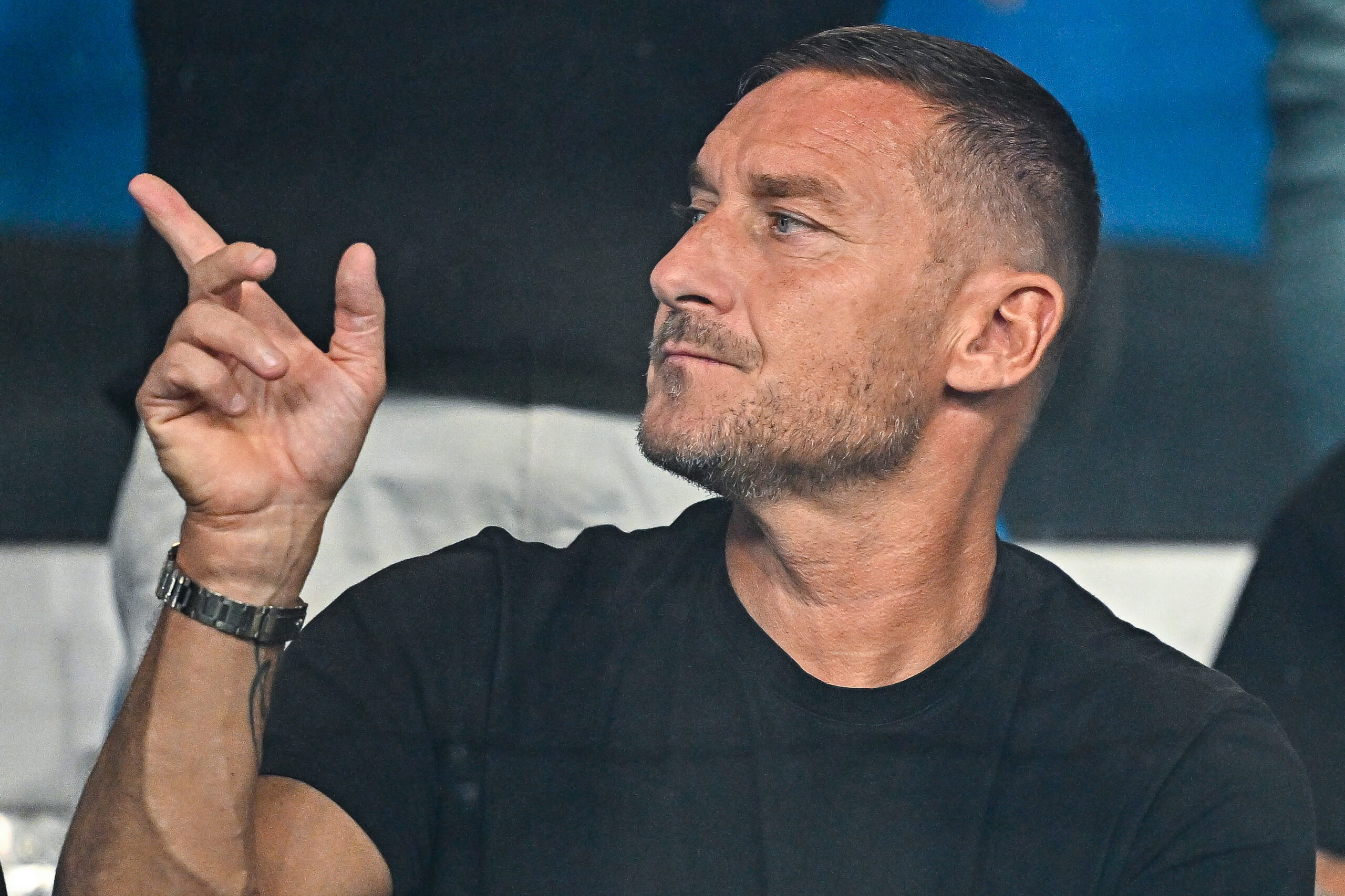 Totti Declines First Roma Return Offer; Salary and Role in Dispute