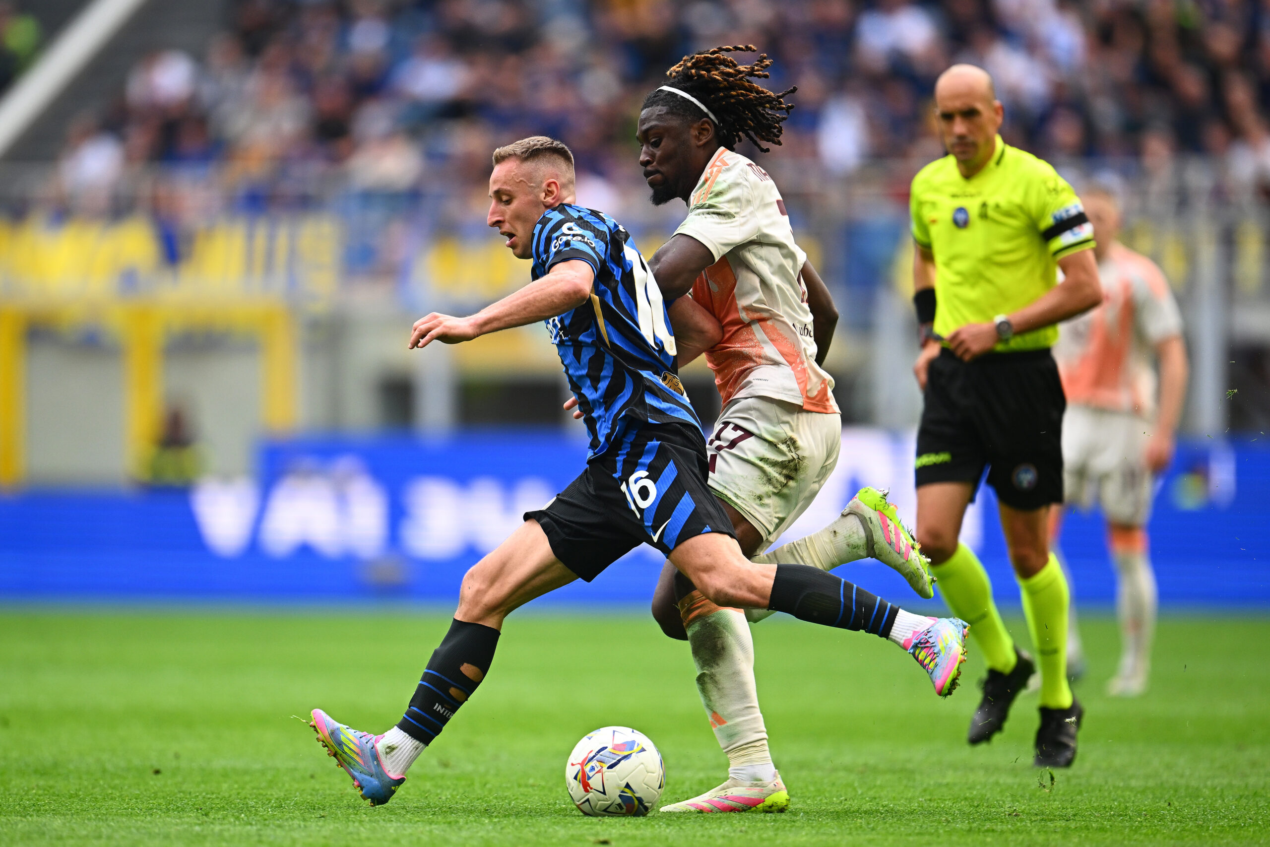Inter and Roma explore swap deal involving Koné and Frattesi