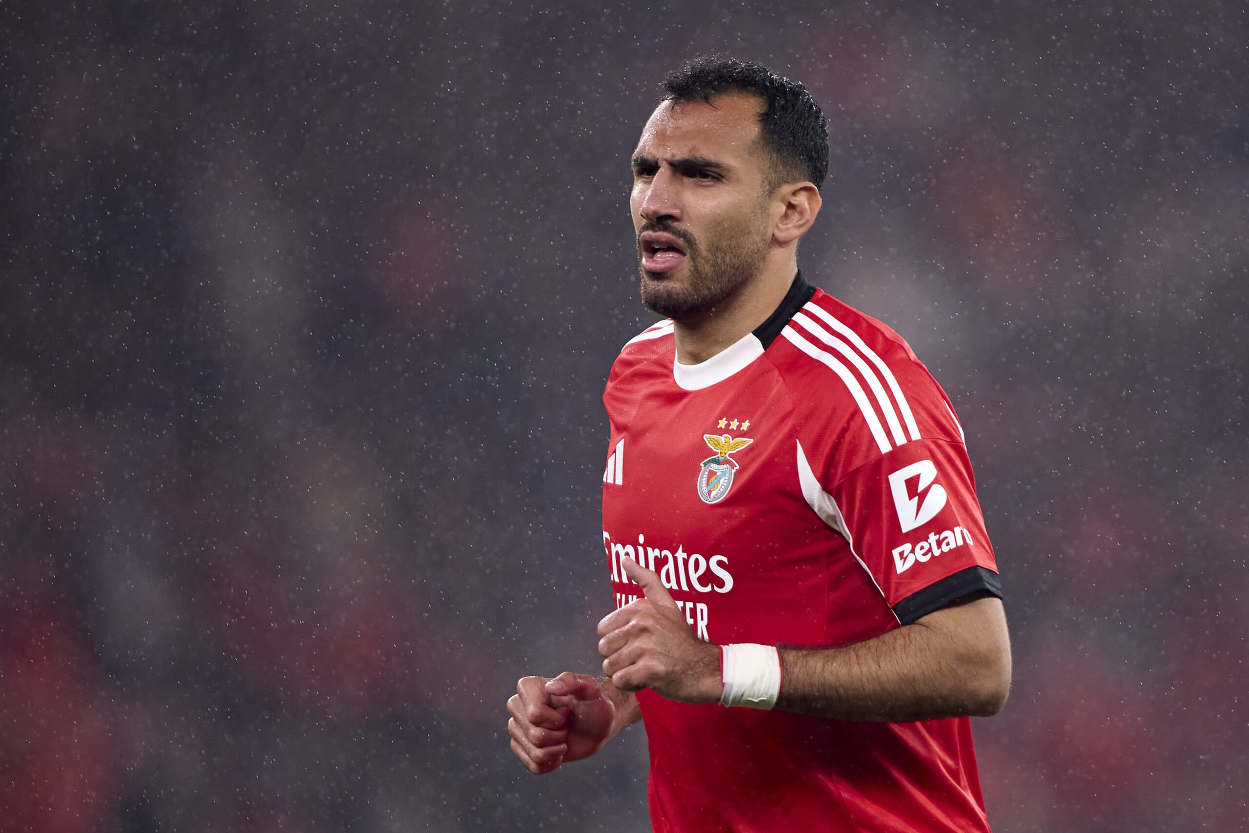 Roma target Benfica striker Pavlidis amid competition from Milan and Aston Villa