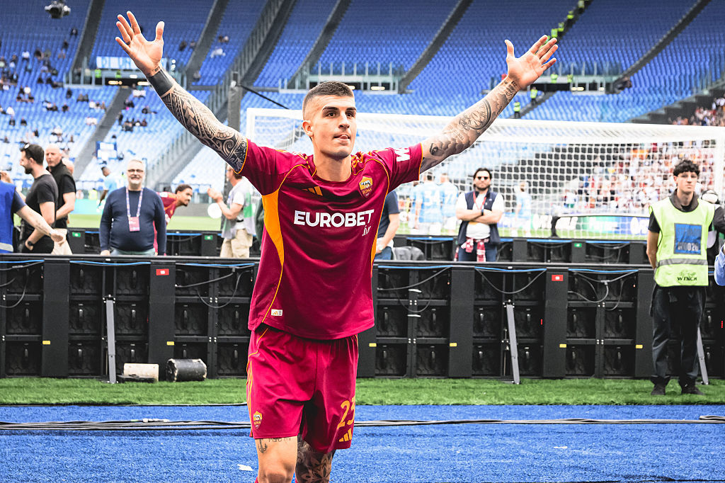 Mancini to stay at Roma with contract extension to 2029