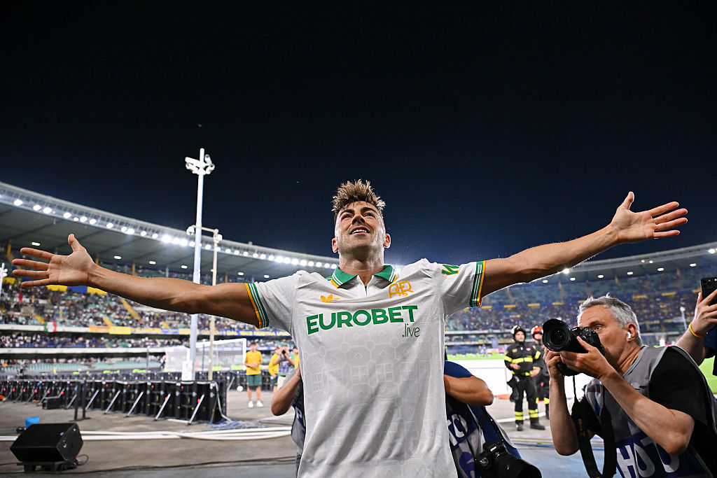 Roma celebrates return to Champions League