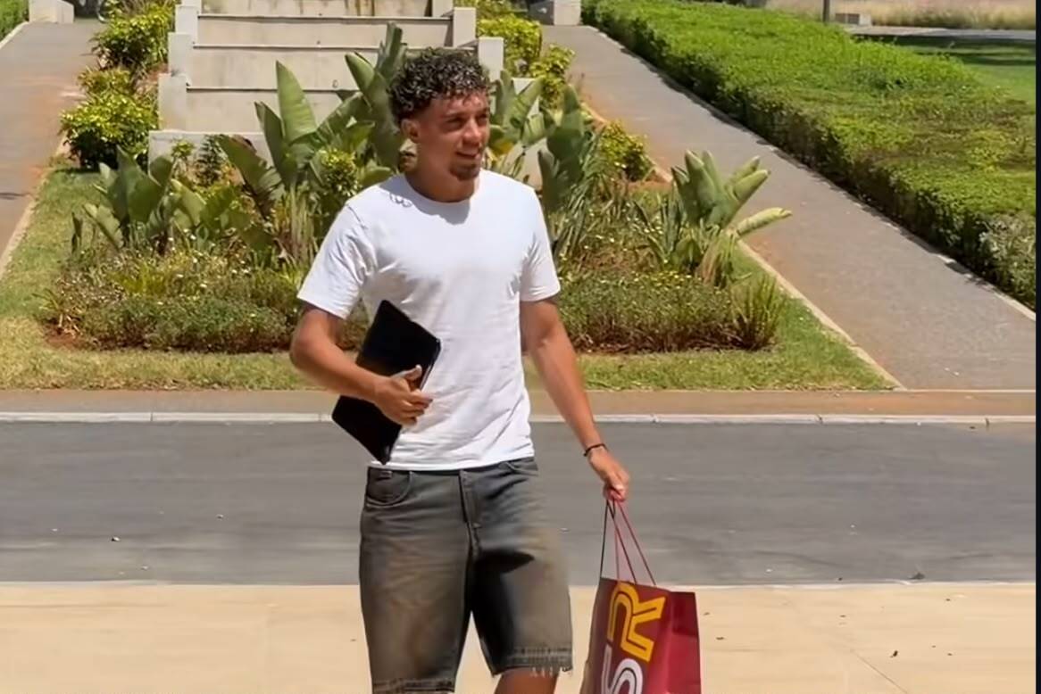 El Aynaoui arrives at Morocco camp with Roma kit