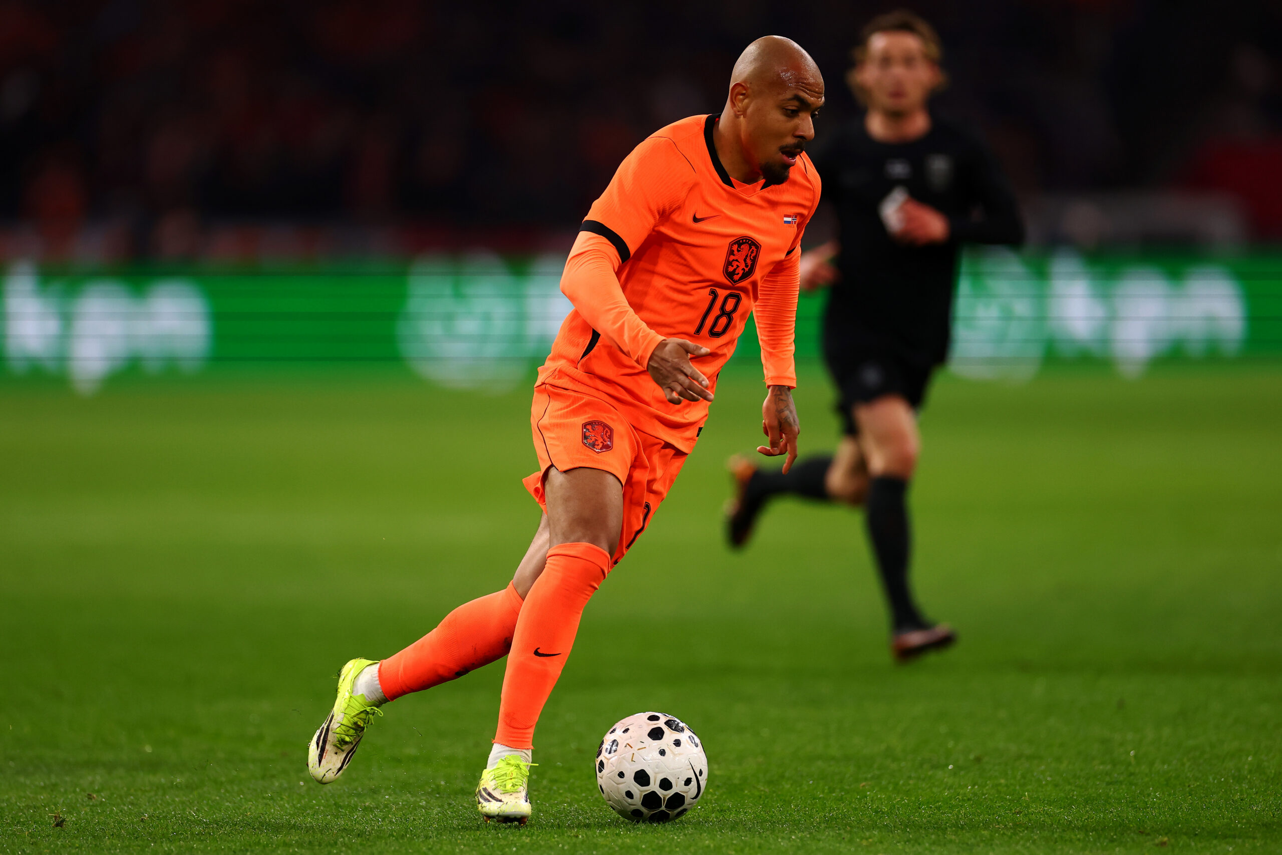 Malen defended by Reijnders after criticism from Dutch camp