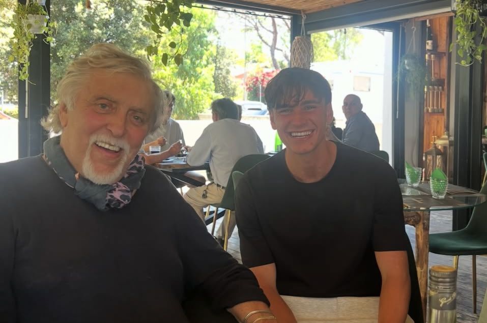 Midfielder Pisilli spotted at lunch with comedian Mattioli in social media moment