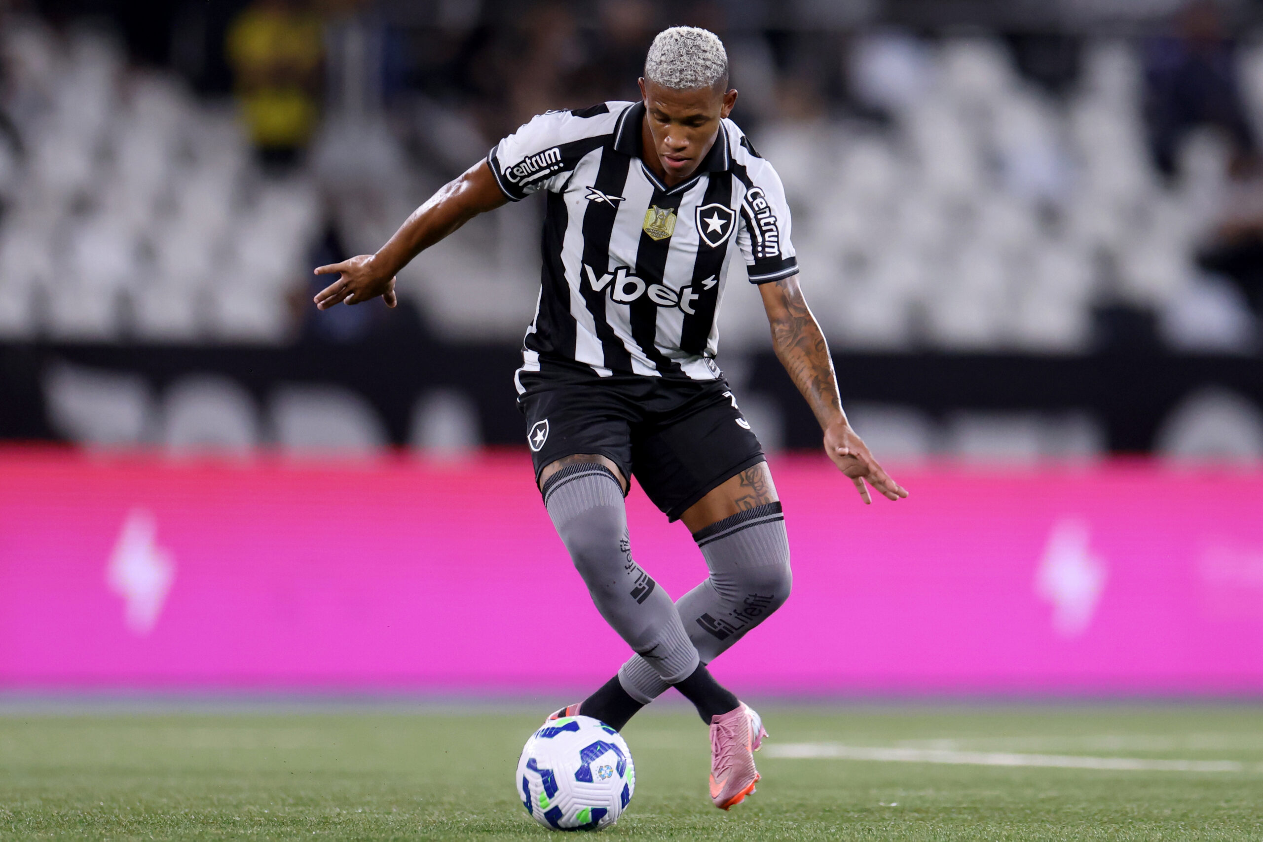 Roma awaits right offer for Koné; Danilo and Engels among potential replacements