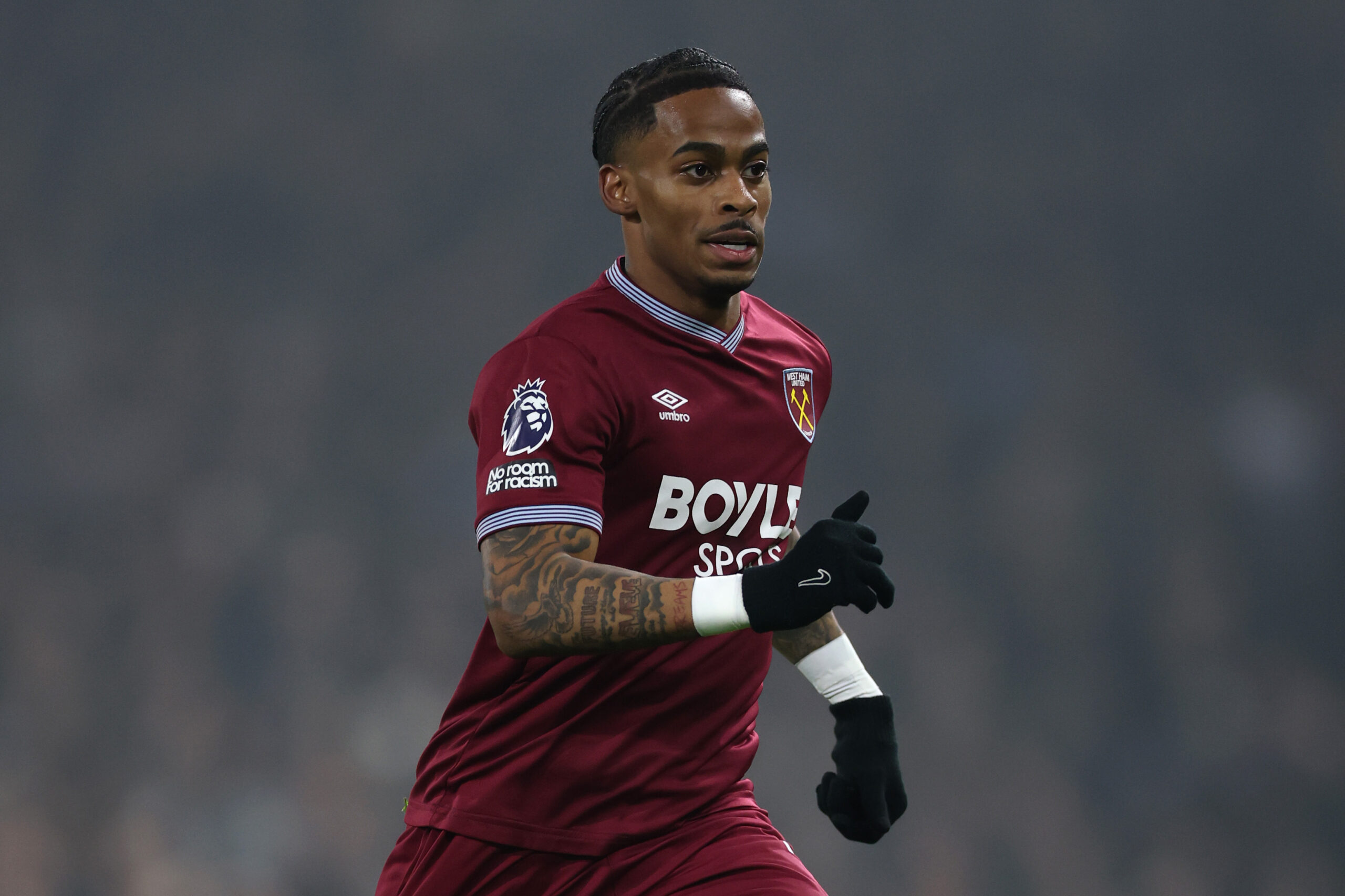 Summerville deal nears completion as Roma close in on record signing