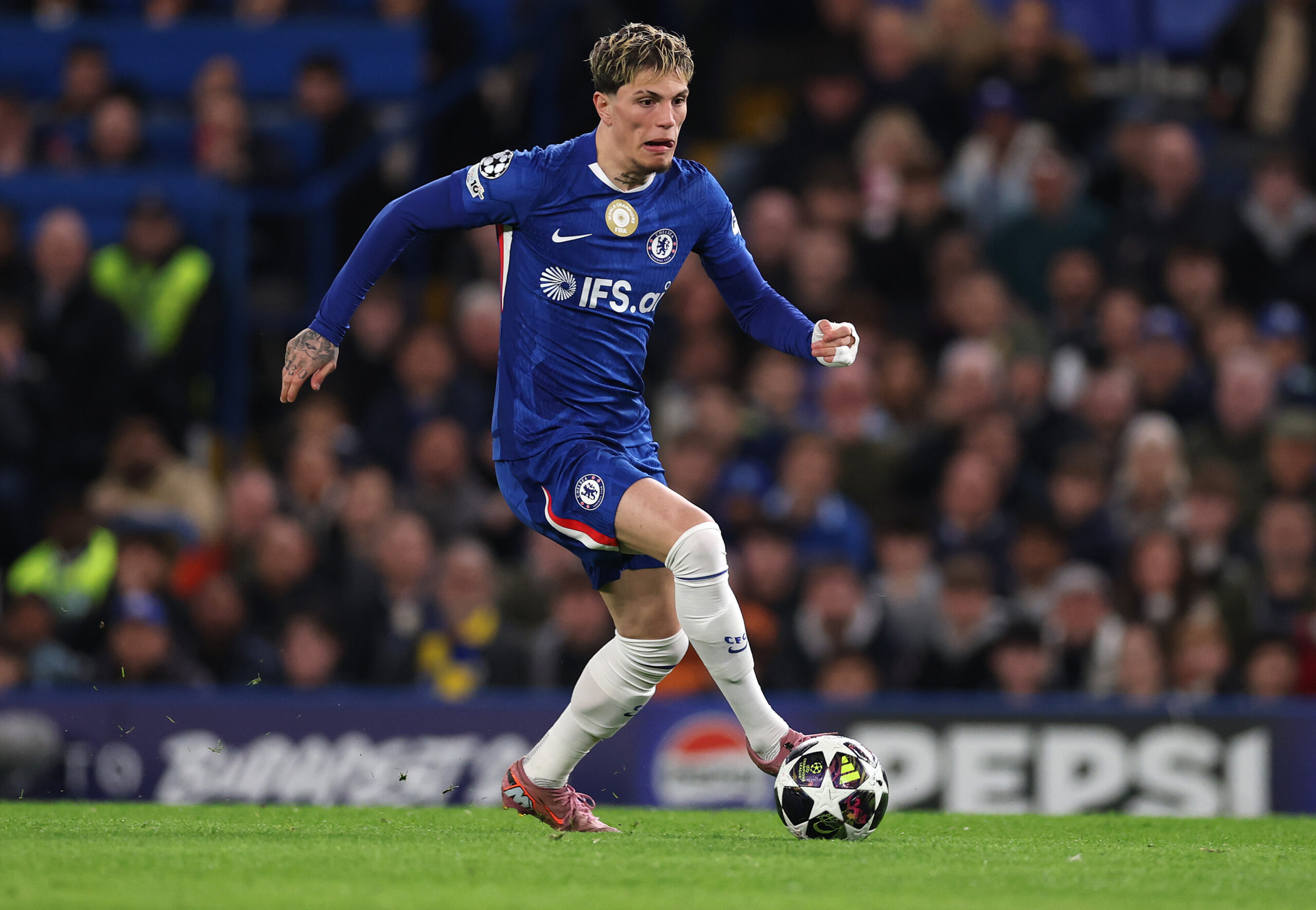 Roma pursue Garnacho as Chelsea open door to negotiations