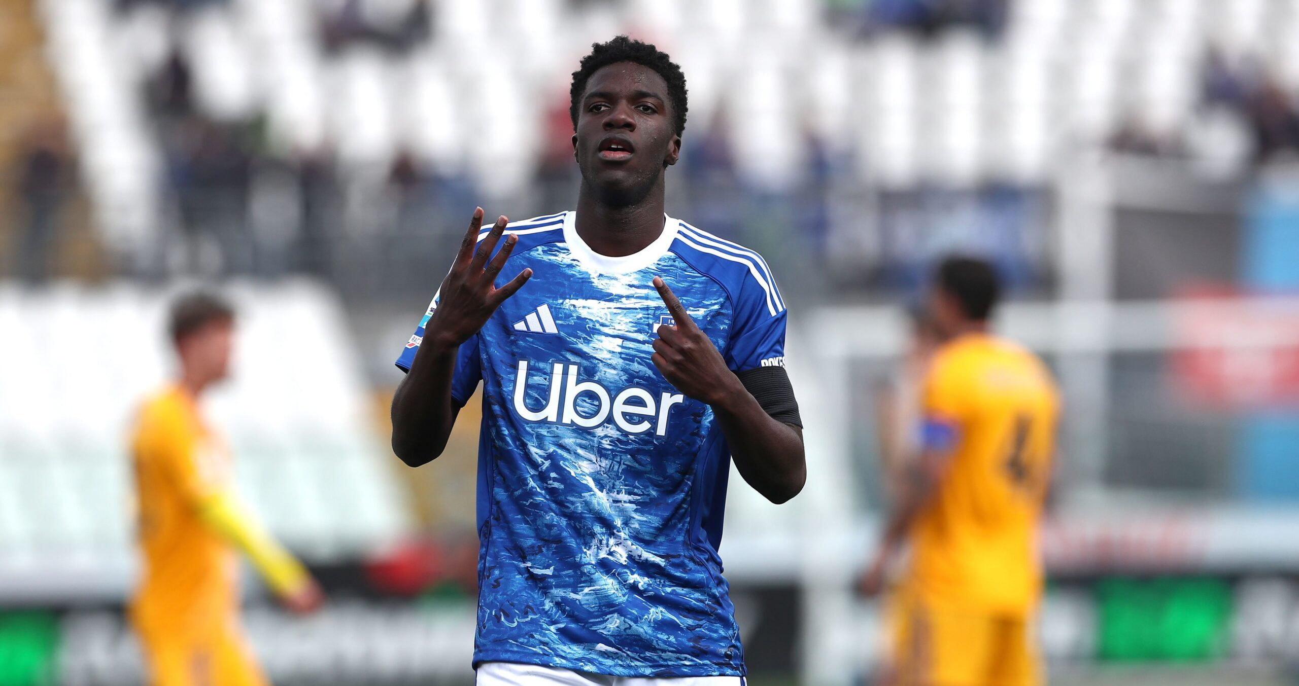 Galatasaray enters race for Diao as Roma pursue winger options