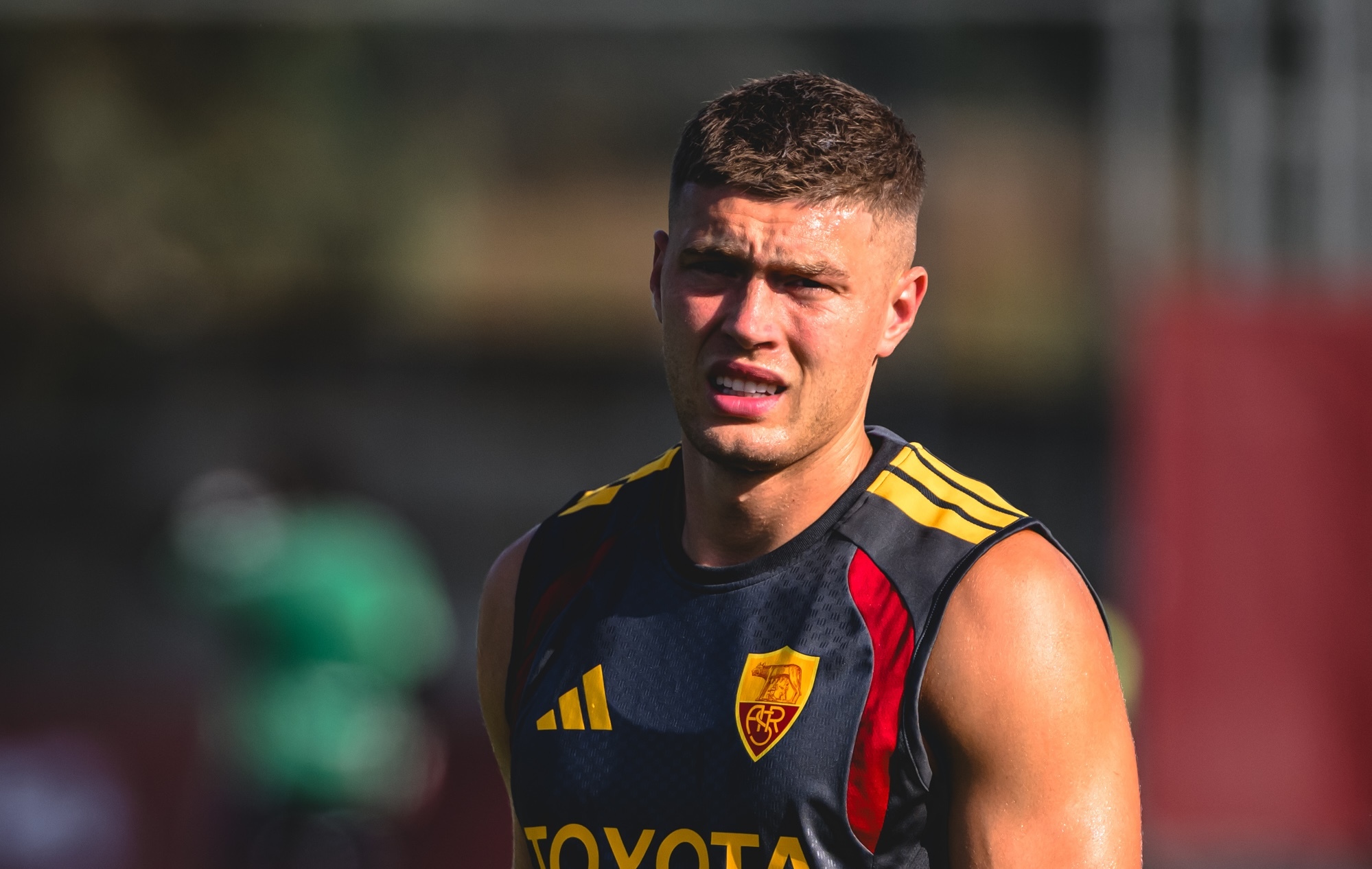 Dovbyk agrees Genoa move as De Rossi targets reunion