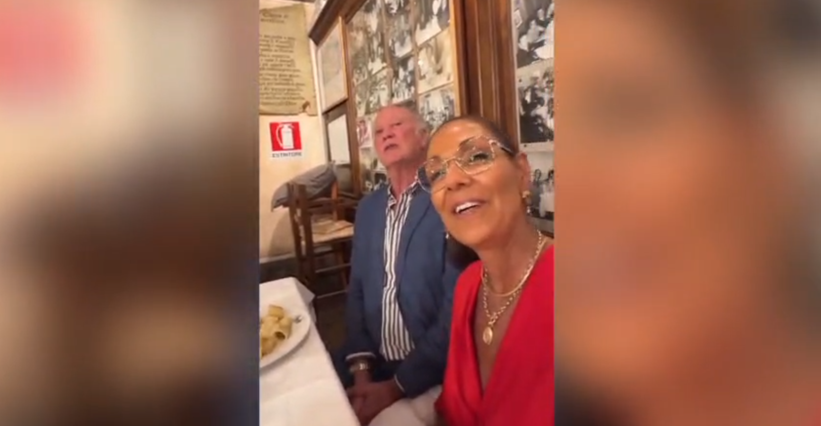 Falcao performs emotional tribute to Roma in Trastevere