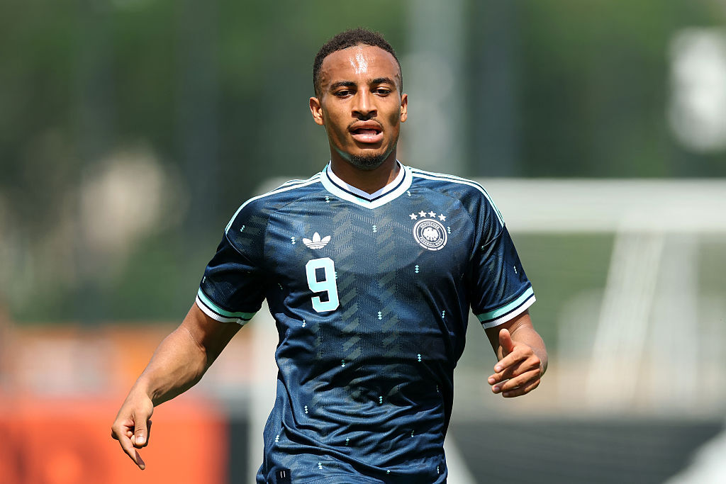 Leweling delays decision as Roma explore Gittens and Luiz Henrique alternatives