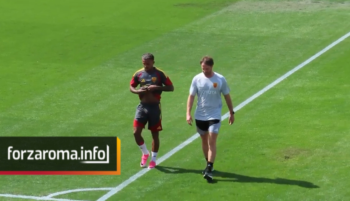 Wesley forced off training in Cardiff with ankle injury