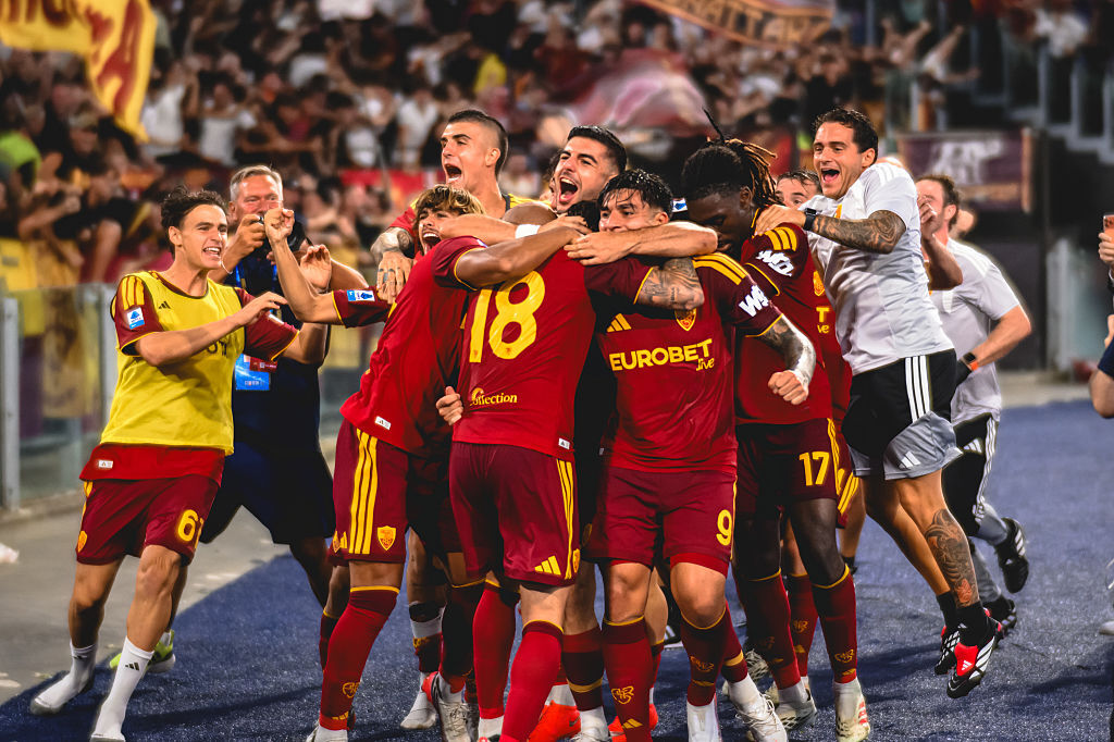 Three minutes to fall in love again: Roma's comeback ignites the dream