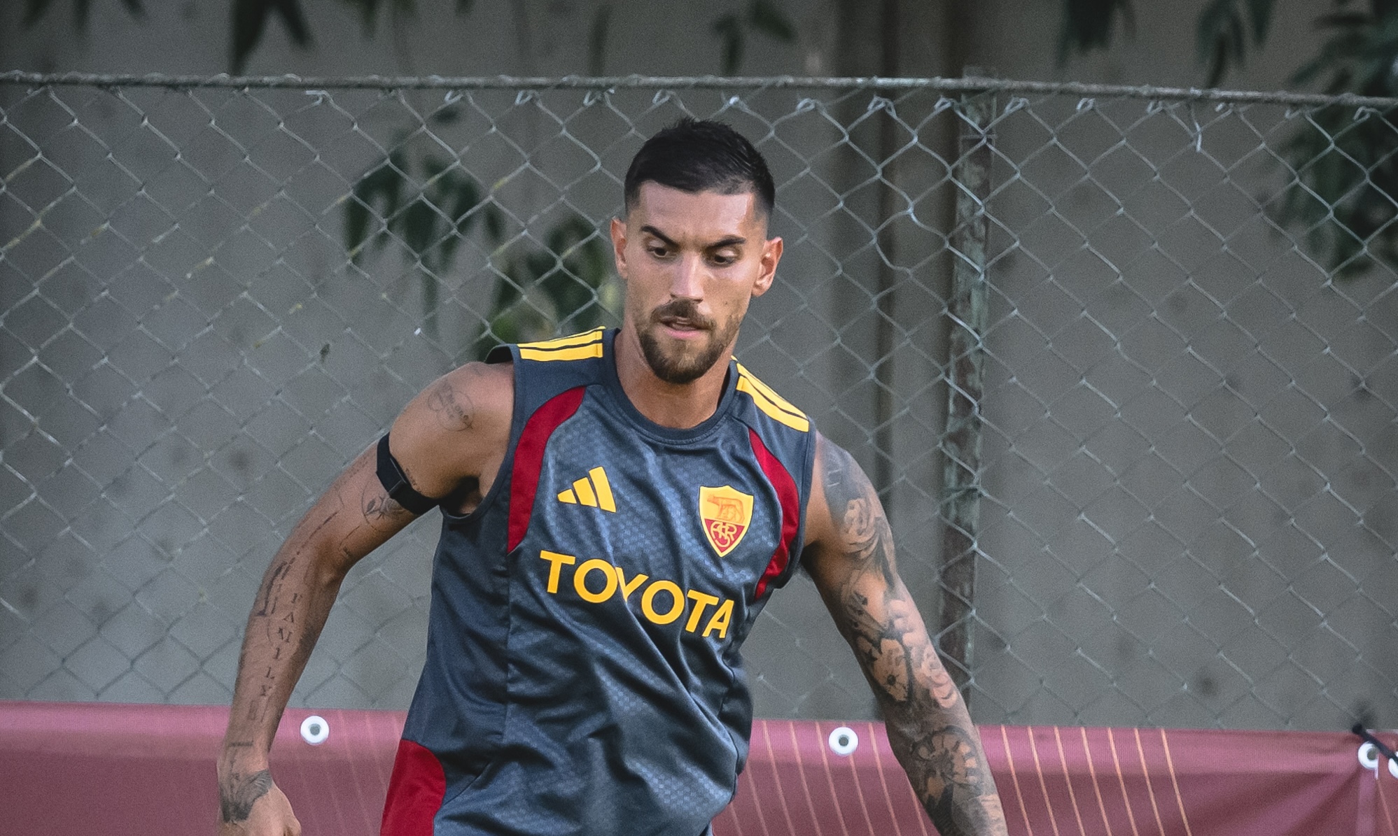 Pellegrini fit for Istanbul as Roma prepare Champions League debut