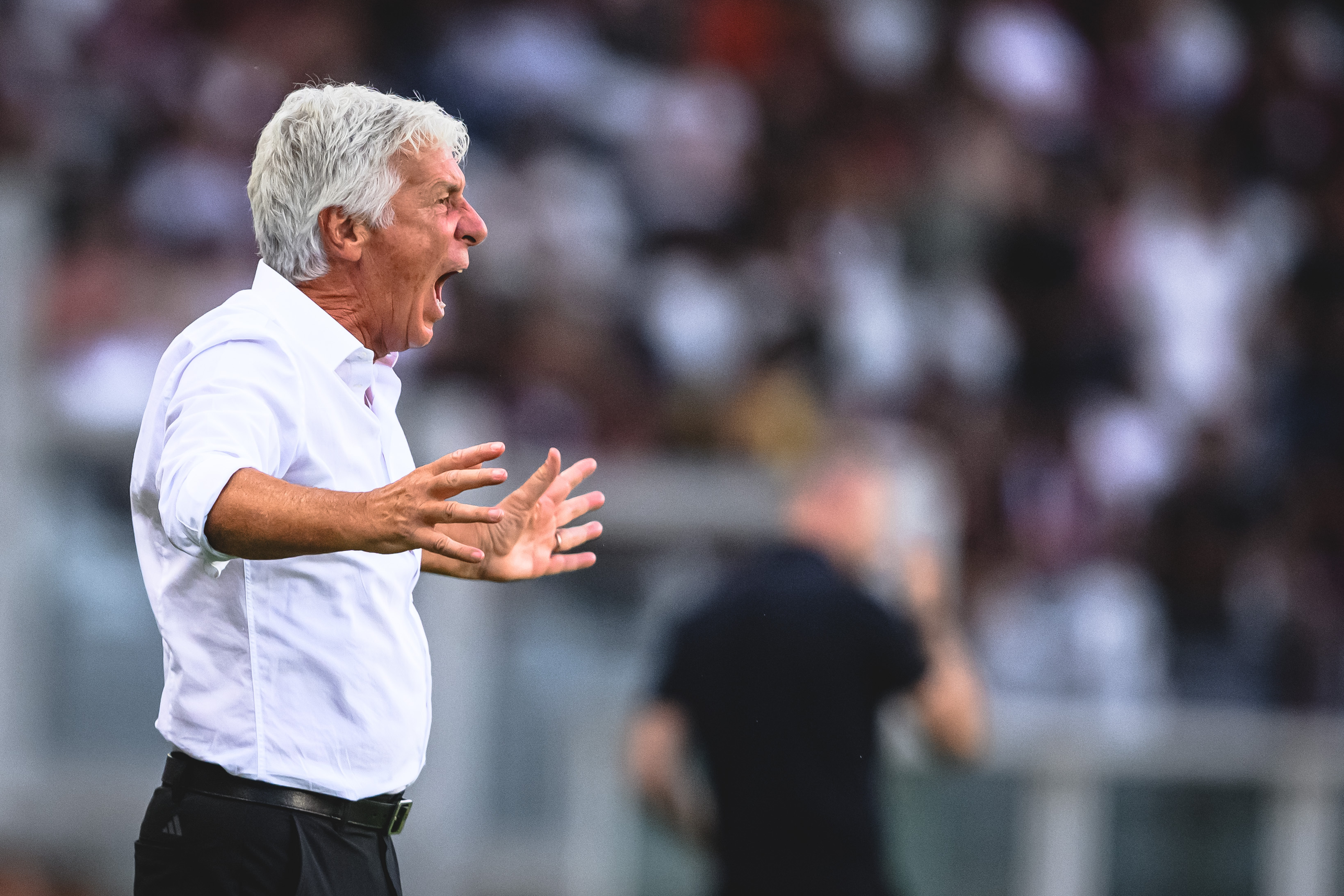 Gasperini and Fabregas clash again as Malen's red card turns Como-Roma