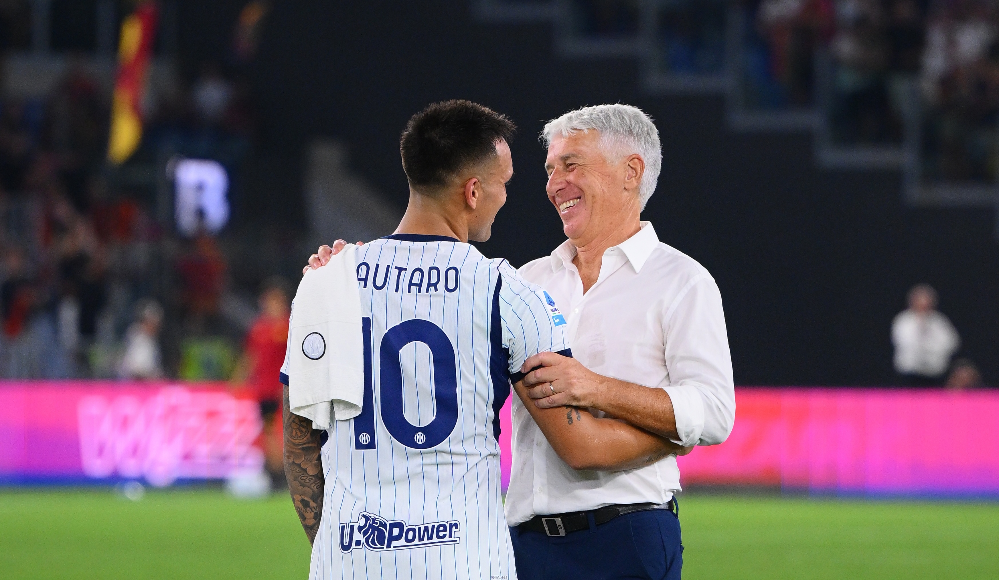 Gasperini shares moment with Lautaro after Roma-Inter clash
