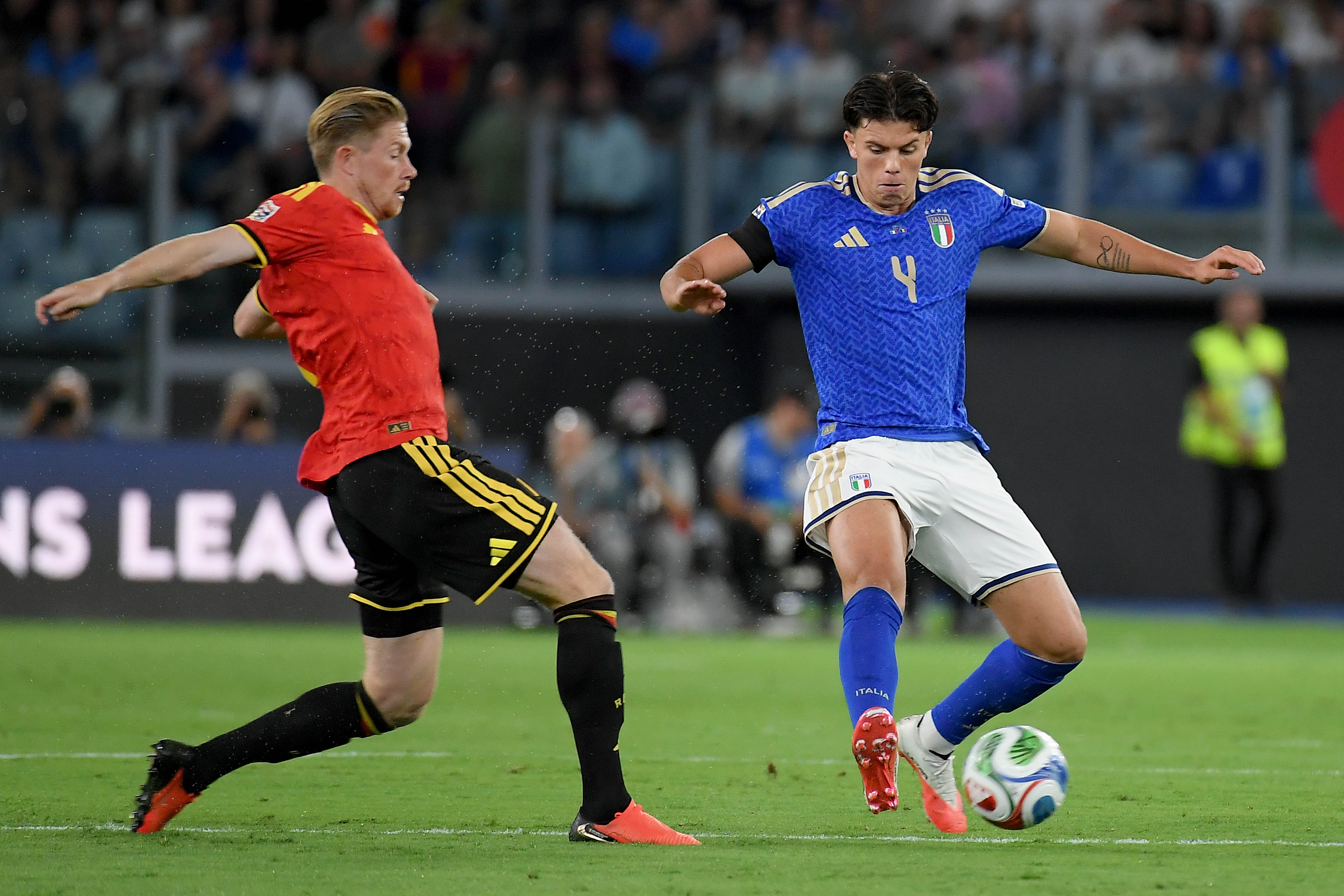 Mancini's compassionate gesture towards Romano after midfielder's costly error