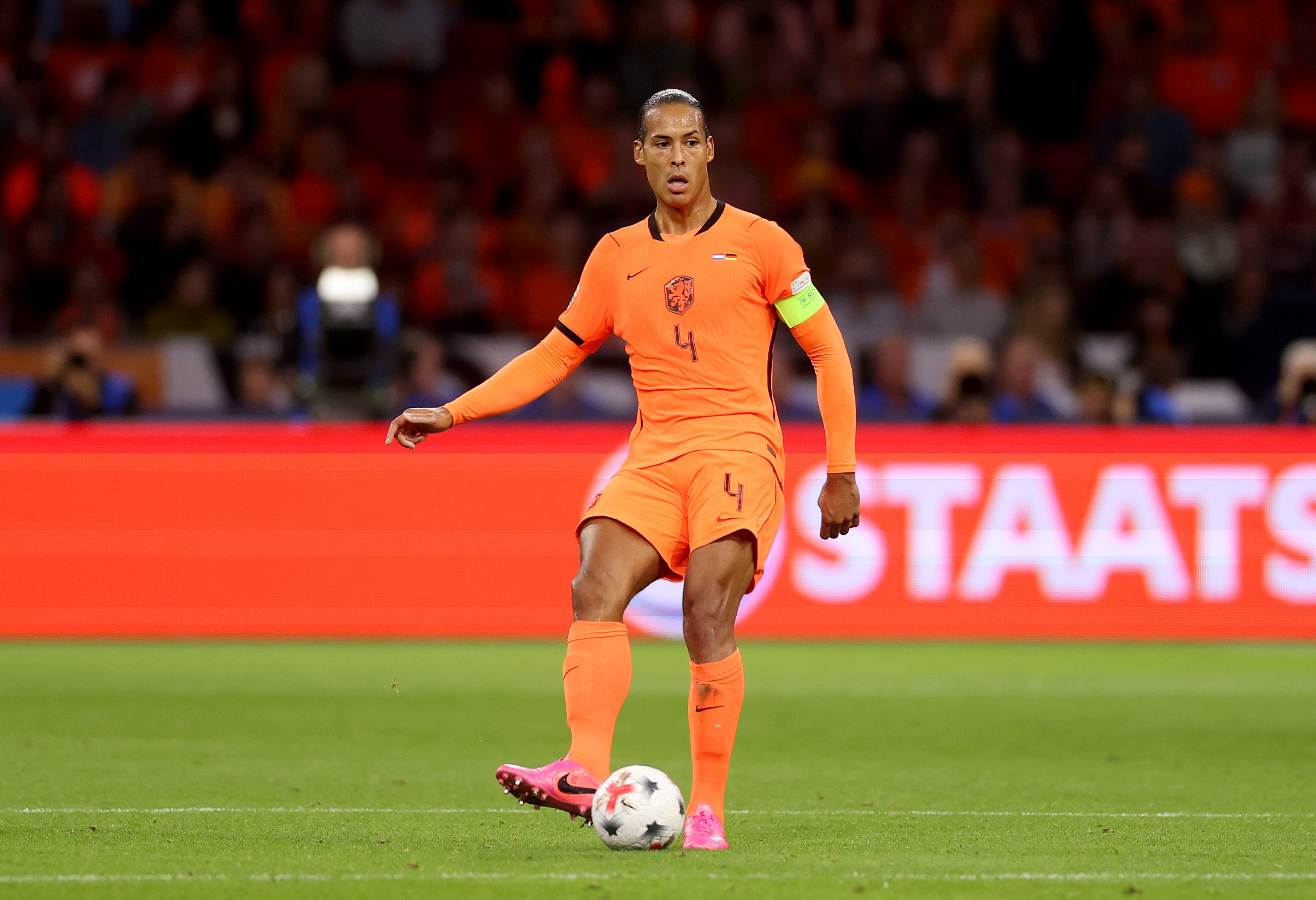Van Dijk reaches 100 caps for Netherlands as De Roon pays tribute