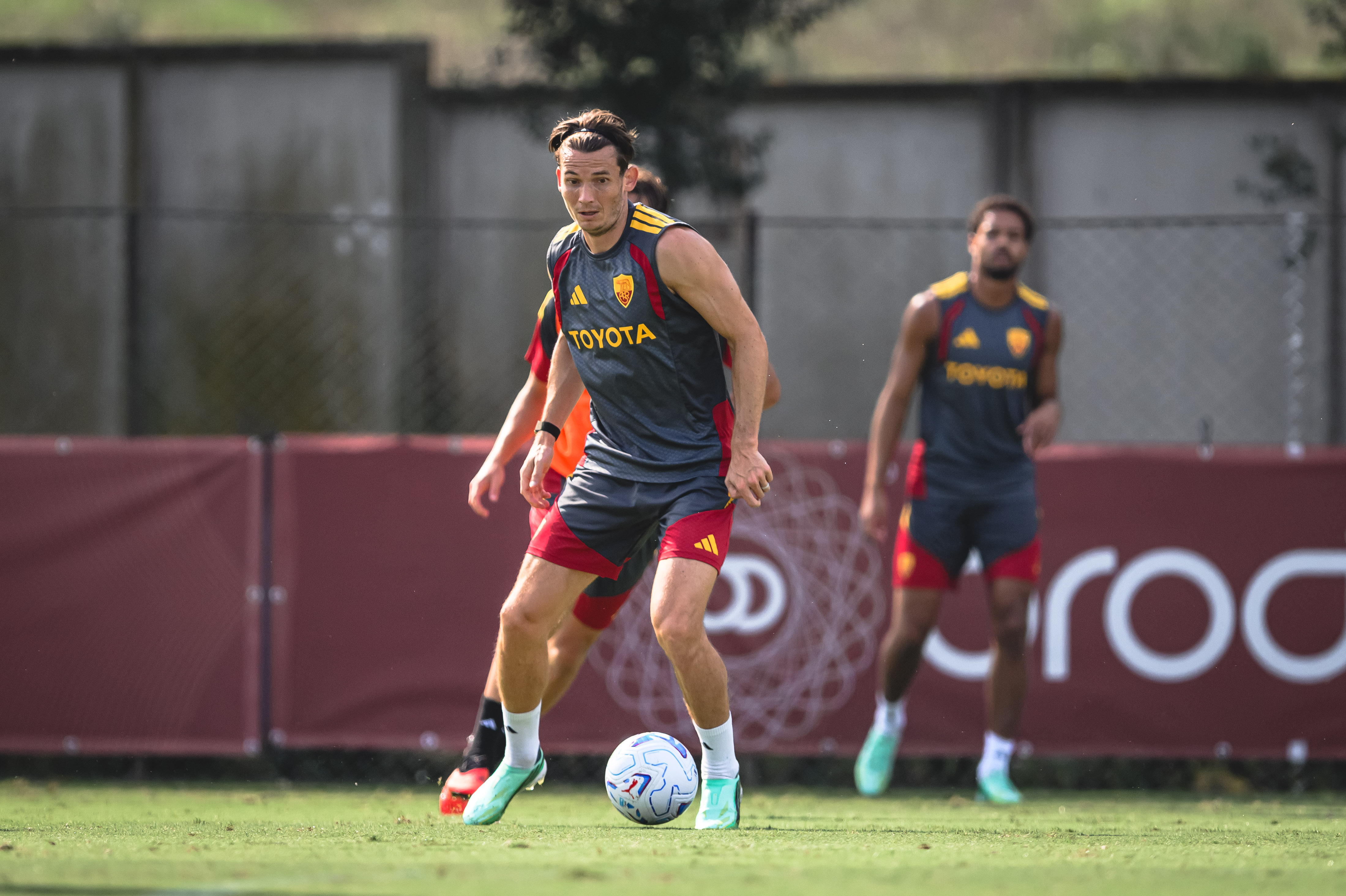De Roon warming up for Como chance as he settles into Roma life