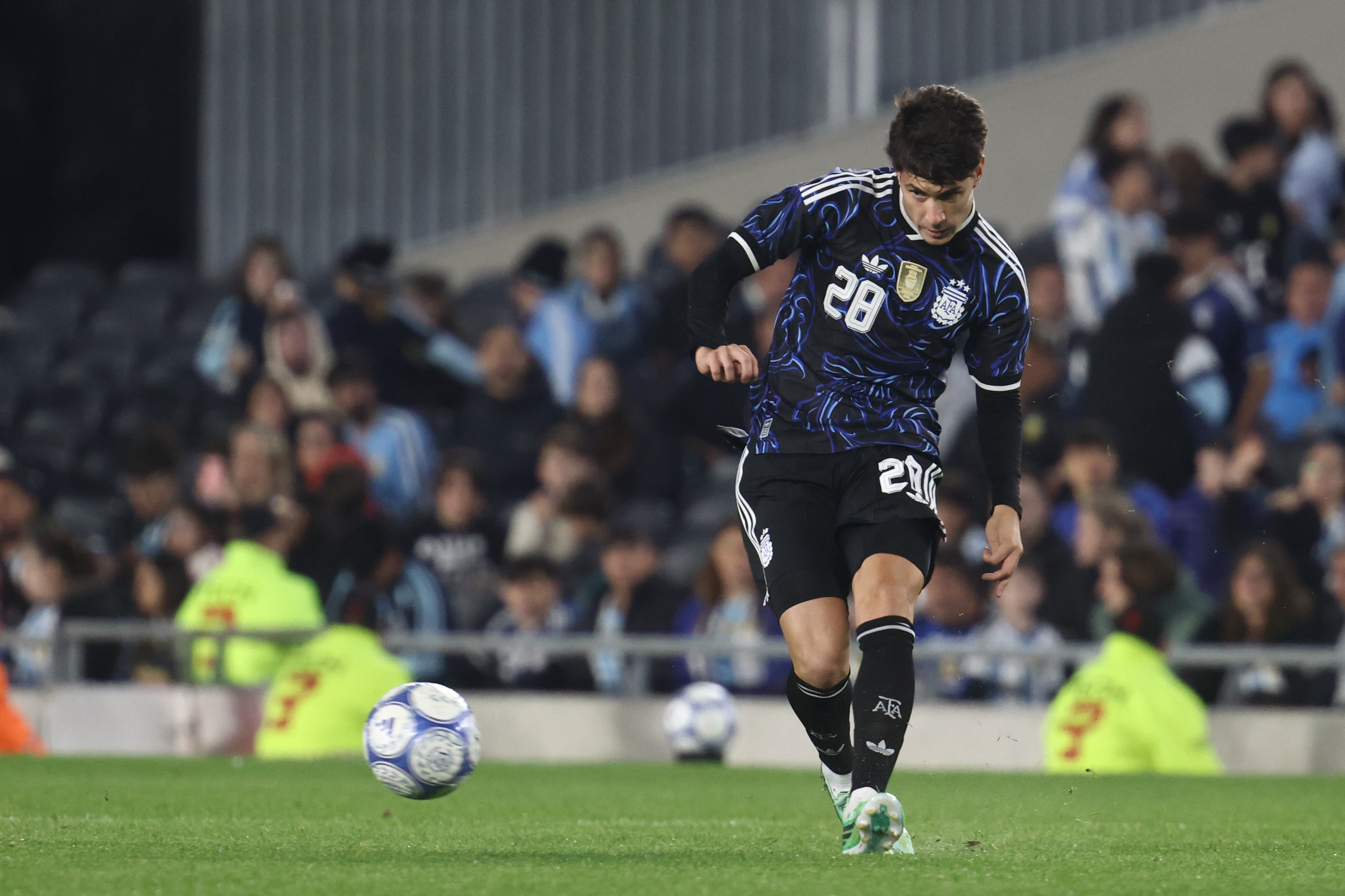 Soulé marks Argentina debut with emotional message