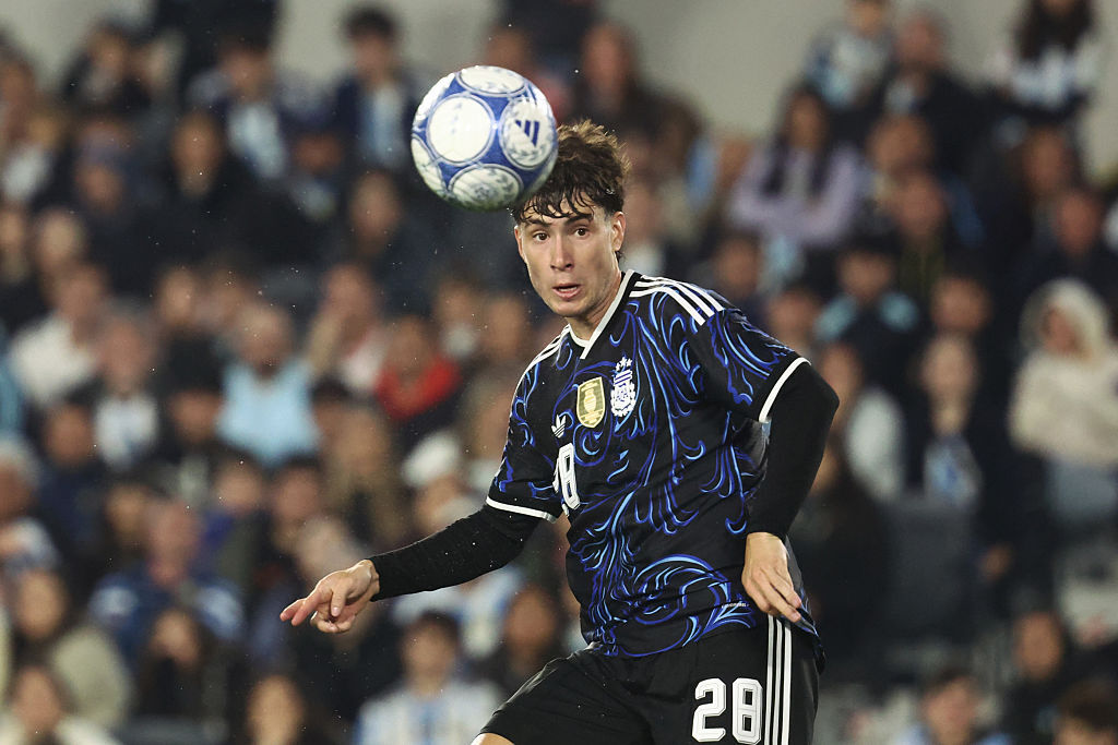 Argentina routs Burkina Faso 7–0; Castro and Soulé make debuts