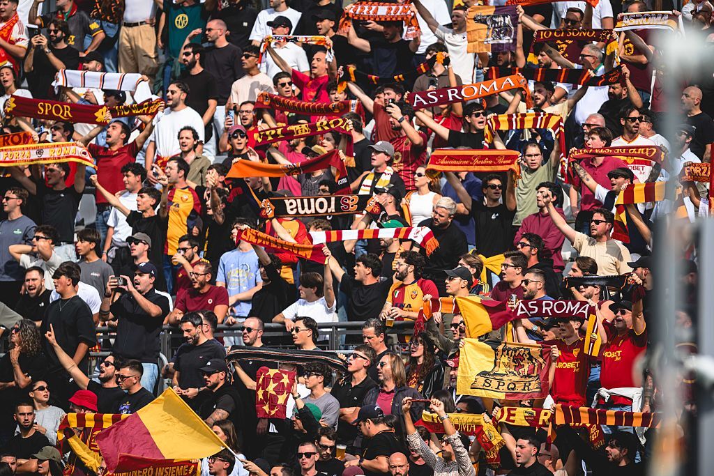 Roma fans living in Lazio banned from Napoli trip