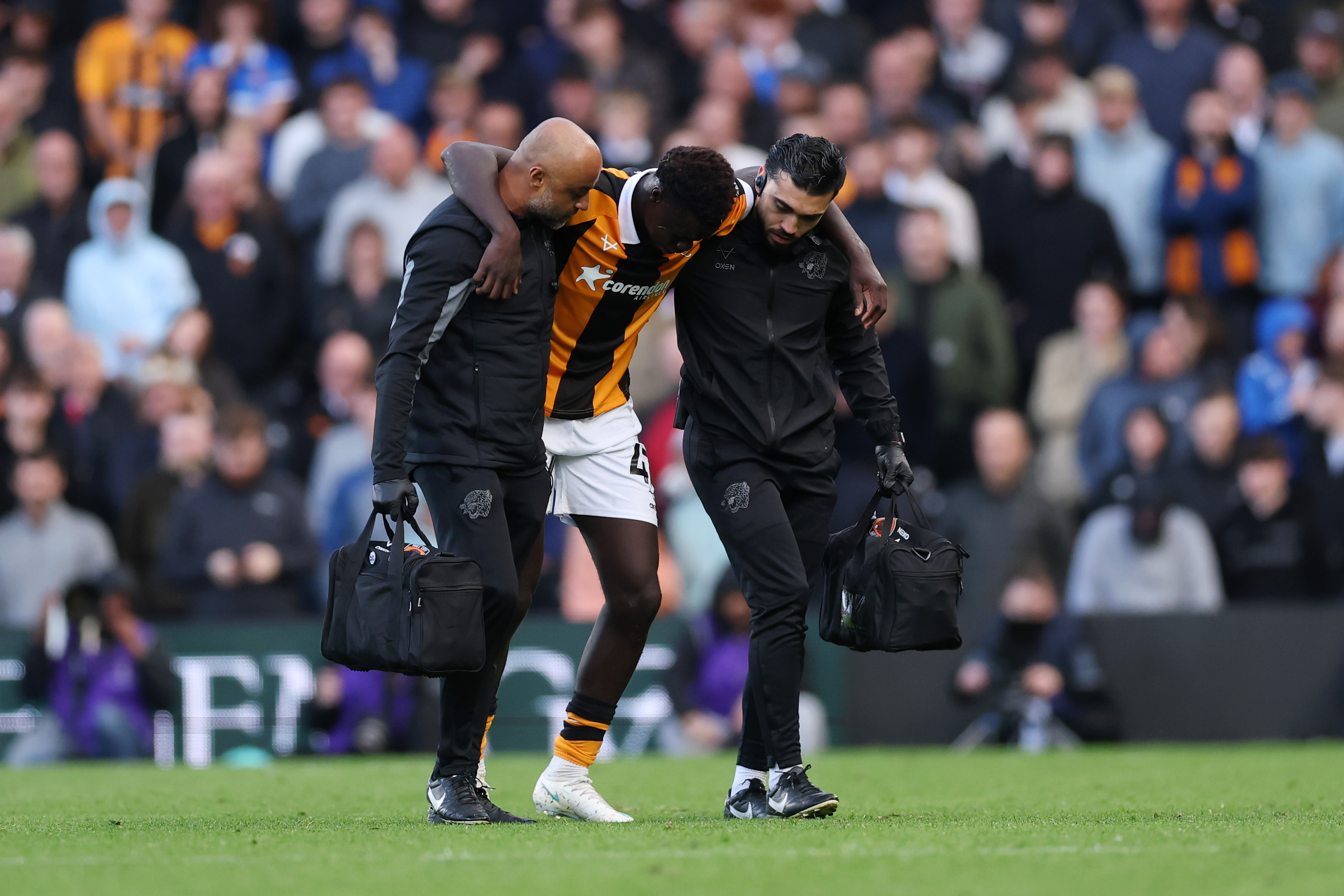 Robinio Vaz: a nightmare start in the Premier League with few minutes, no goals and now an injury