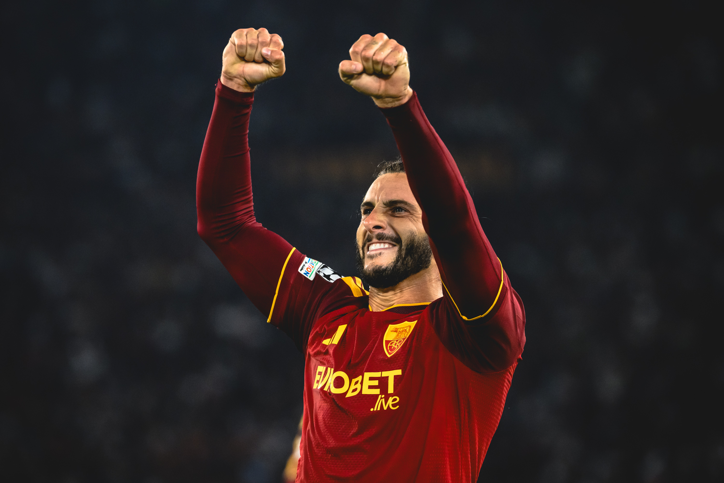 Aldair praises Hermoso for giving Roma solidity
