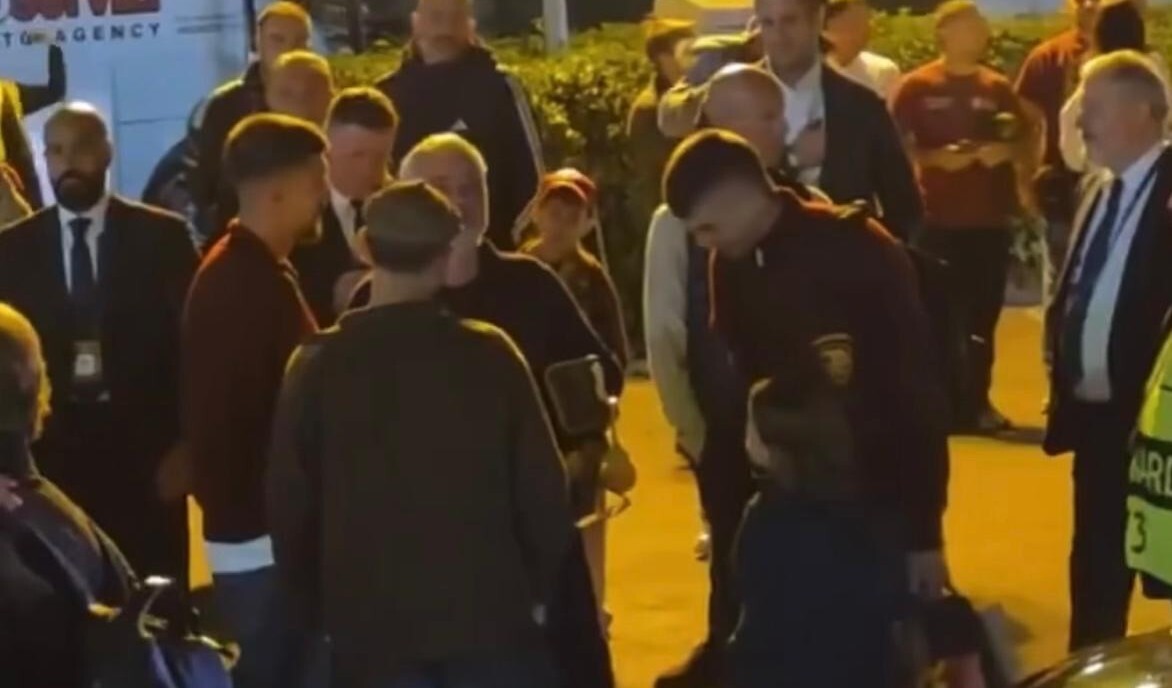 Mourinho returns to Olimpico as opponent, shares embraces with Mancini, Pellegrini and Dybala after Roma defeat