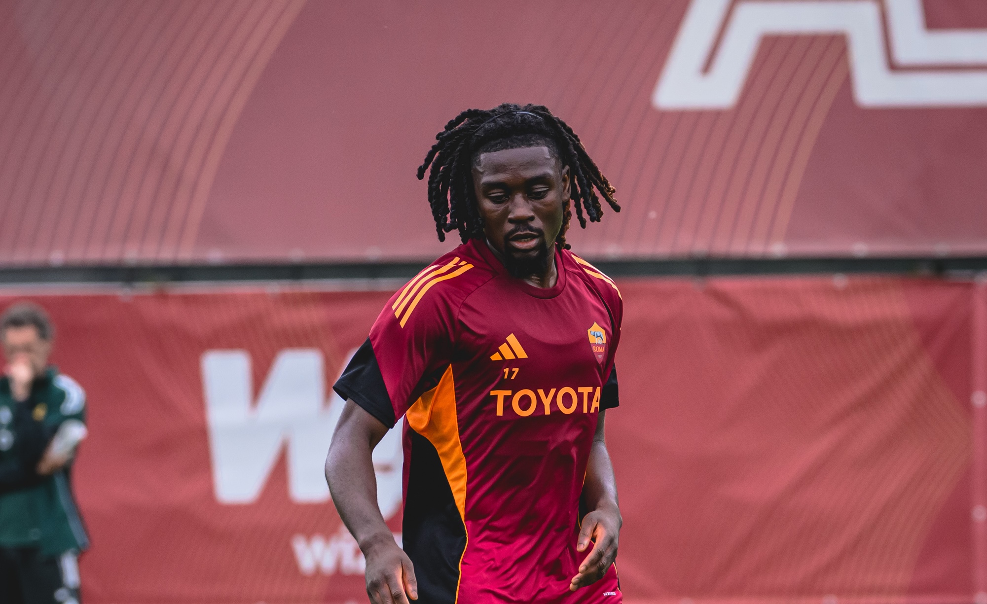 Ndicka Out, Koné Doubtful for Verona; Wesley Facing Two-Match Ban