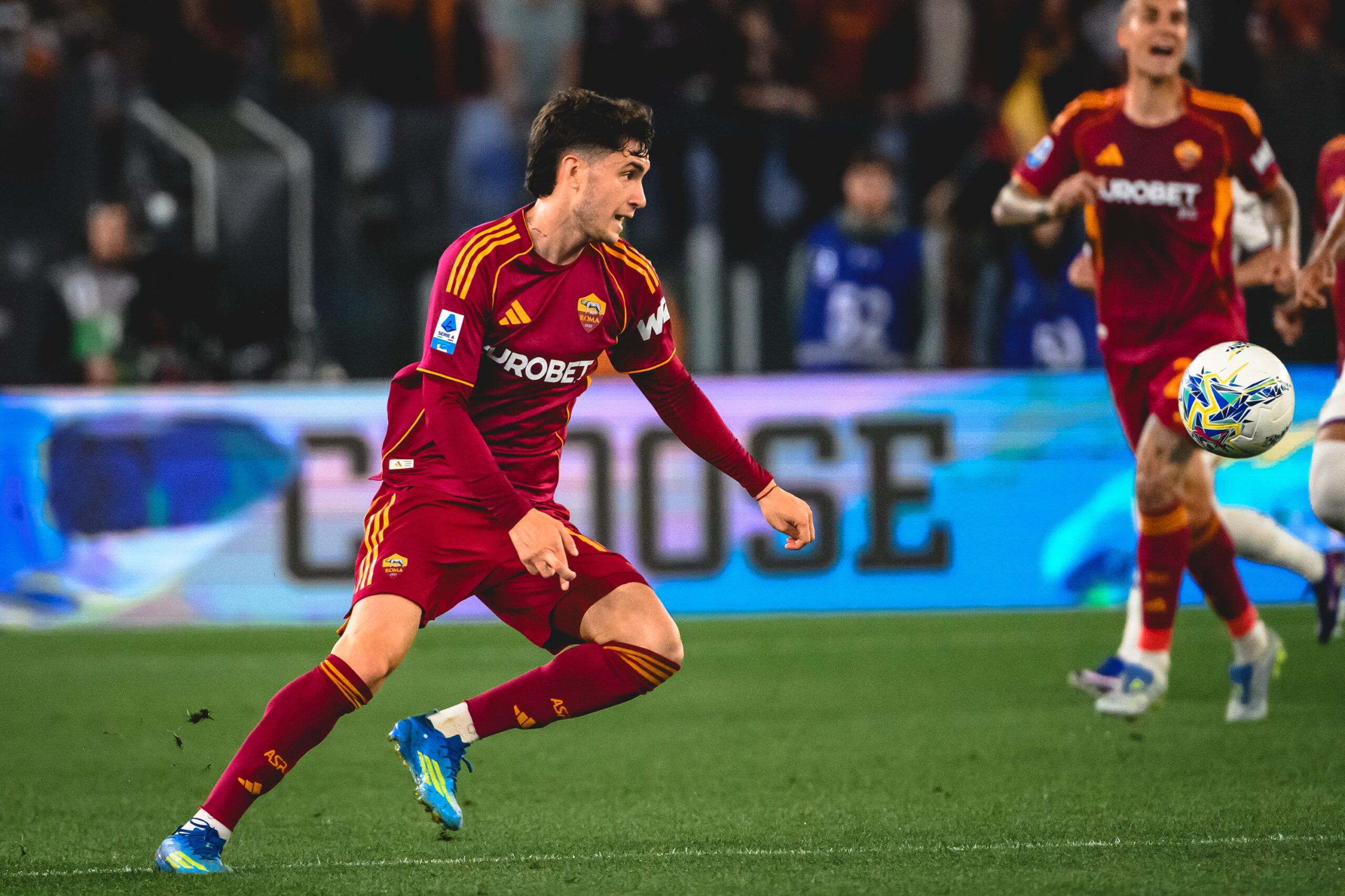Soulé set for Premier League as Greenwood talks stall over wage demands