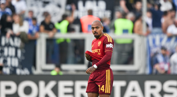 Malen facing suspension after red card; could miss just one match and play at Napoli