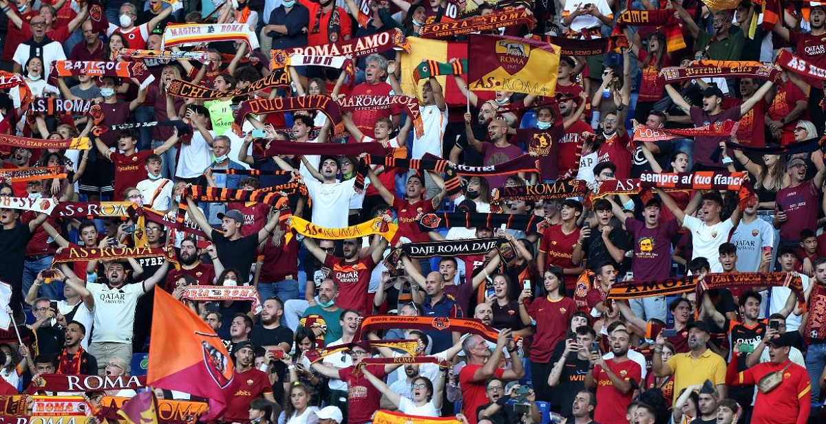 Roma fans banned from Lecce away fixture; visiting section closed
