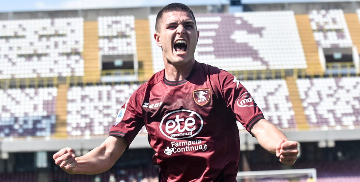 Roma monitoring Olympiacos defender Pirola with scouts in Greece