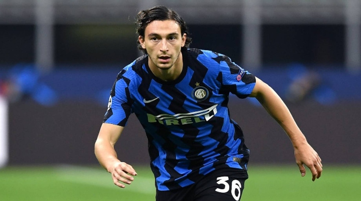 Roma in talks with free-agent Darmian as Gasperini seeks experienced defender