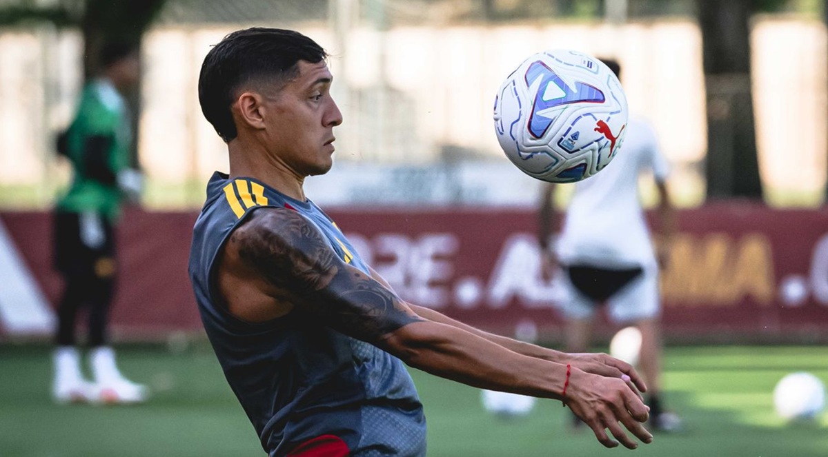 Roma v Fiorentina: Soulé to lead the line ahead of Mora, Molina set for debut