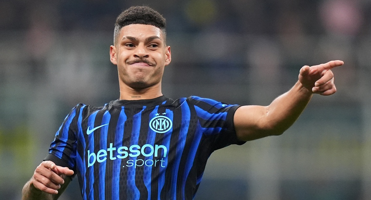 Luis Henrique pursuit abandoned: Oosterwolde to fill left-flank role
