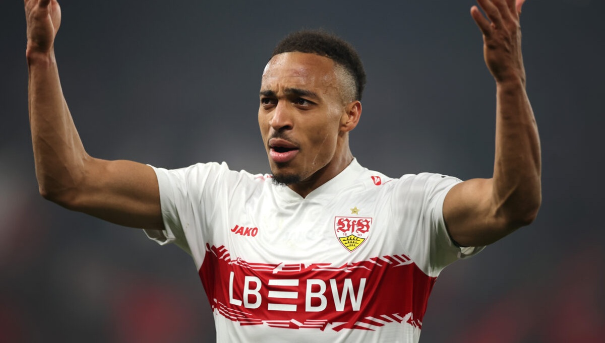 Roma in three-way race for winger with transfer deadline hours away