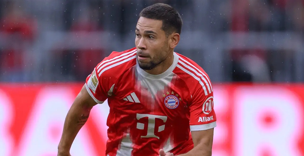 Roma considering move for free agent Raphaël Guerreiro to strengthen left flank