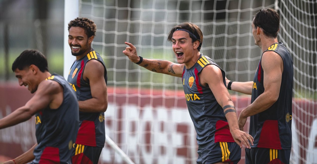 Dybala and Molina smiling at Trigoria as Roma training continues amid international break