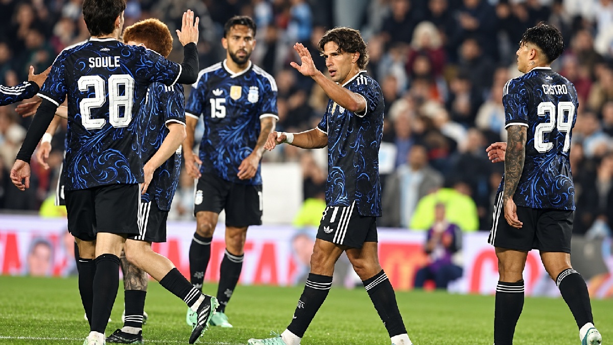 Soulé and Castro earn Argentina debuts in 7-0 rout of Burkina Faso
