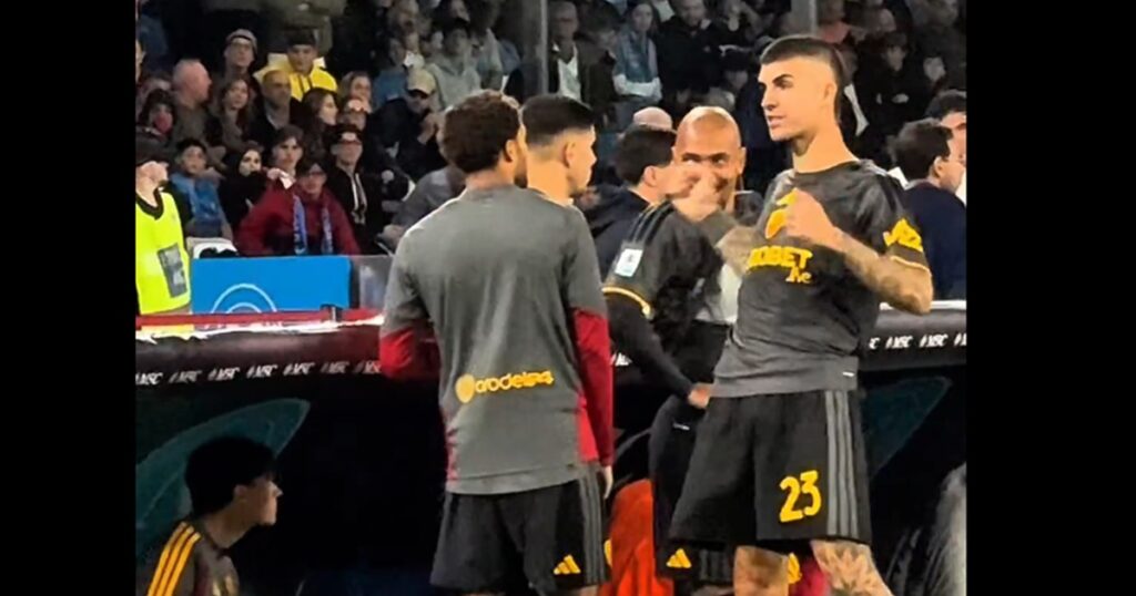 Mancini mimics Allegri from the bench as Napoli-Roma video goes viral